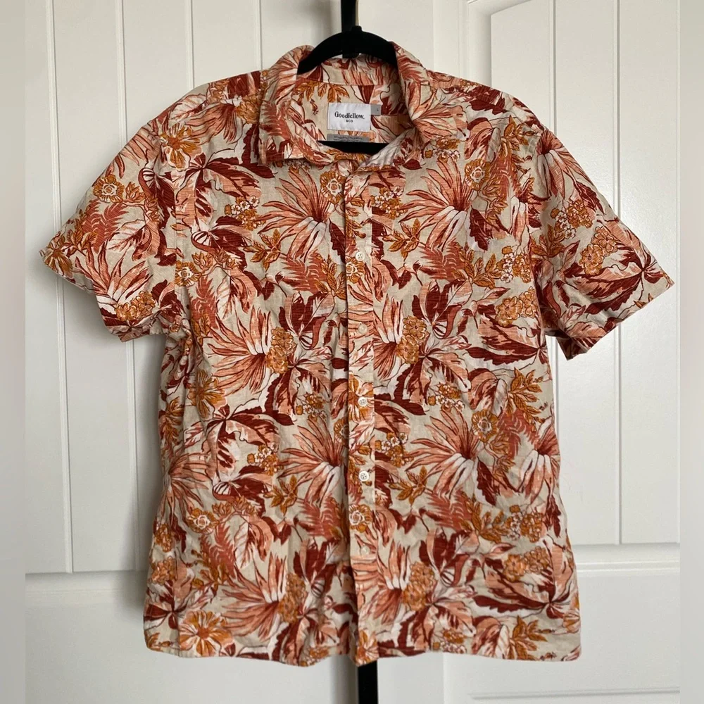 Goodfellow & Co. Men’s Standard Fit Tropical Button Down Shirt